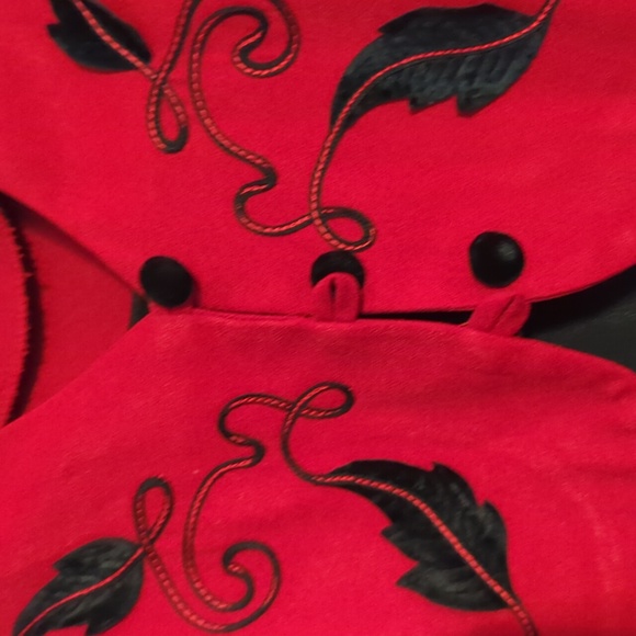 Red/black dress with jacket and side slit. - Picture 3 of 10